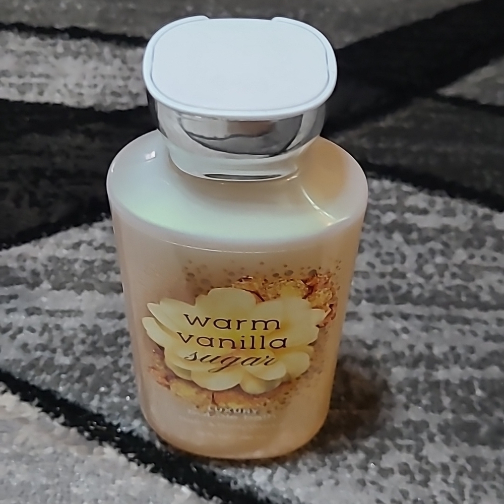 Bath & Body Works Warm Vanilla Sugar Luxury Bubble Bath